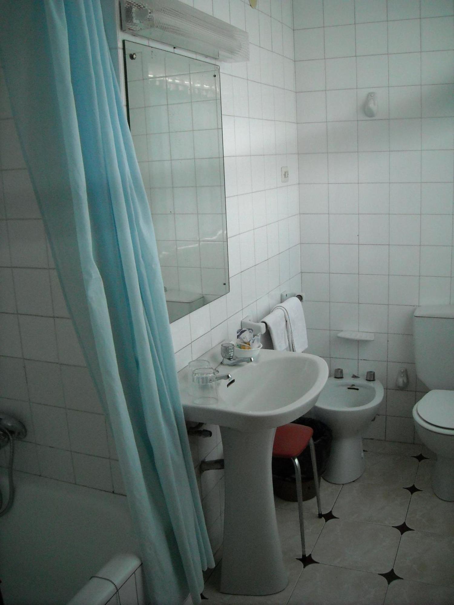 Hostal Residencia Avenida Cuenca  Exterior photo